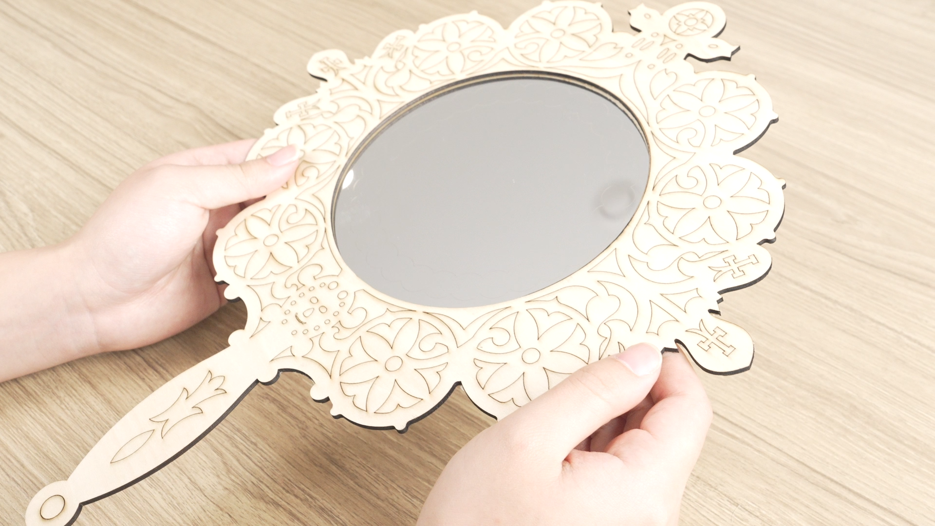 Cómo cortar con láser un hermoso espejo a partir de madera contrachapada de 3 mm 08