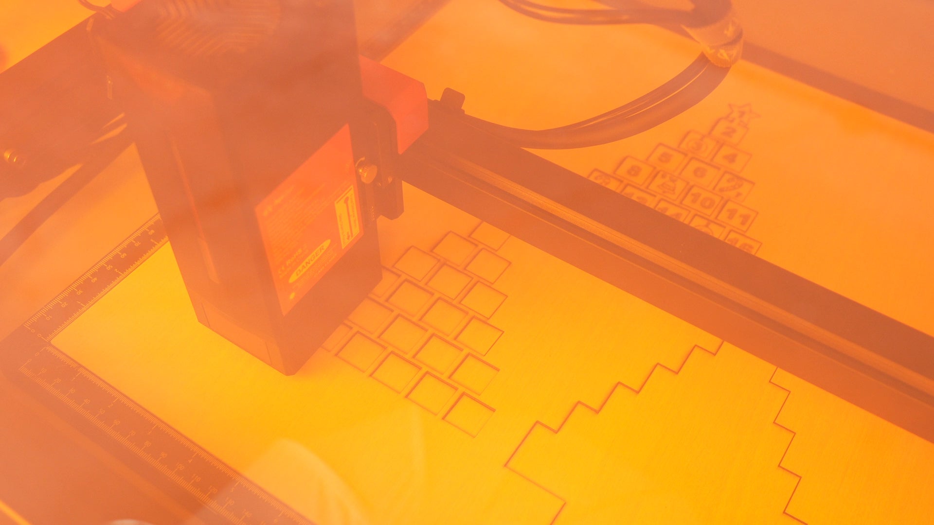 How to Laser Cut a Puzzle Christmas Tree 006