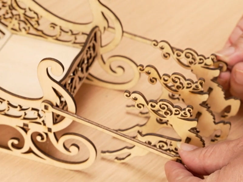 How to Laser Cut a Wooden Christmas Reindeer Sleigh 001