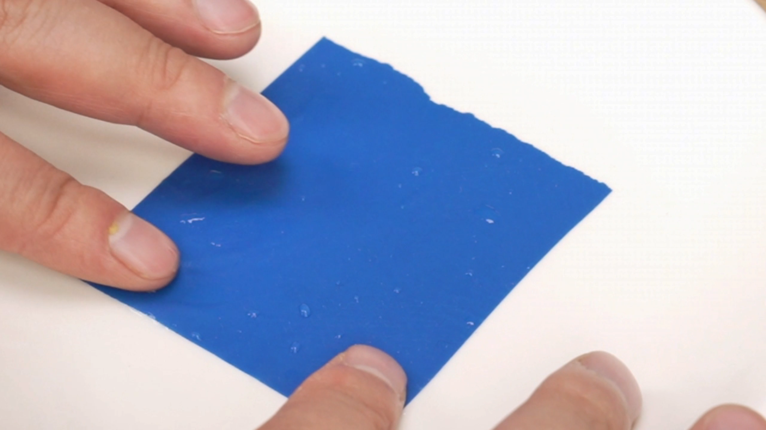 Cómo grabar con láser un disco de cerámica blanca 04