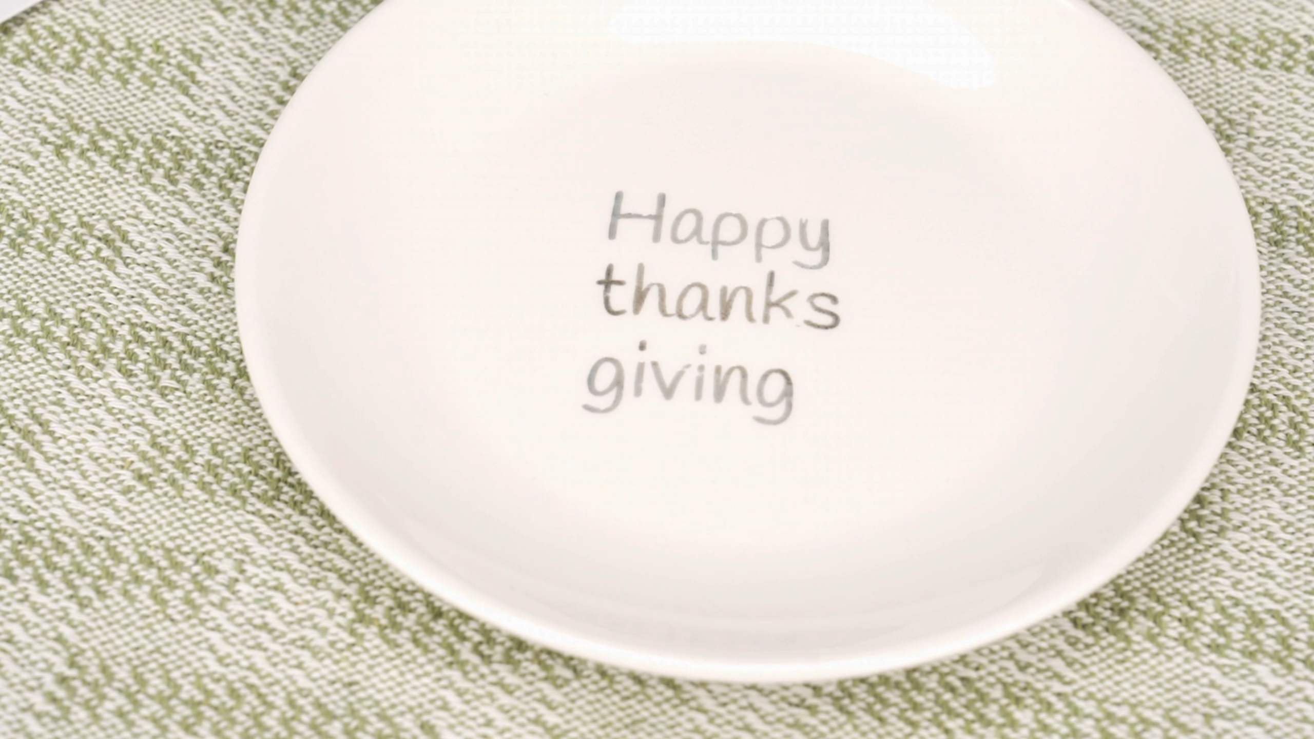 Cómo grabar con láser un disco de cerámica blanca 07