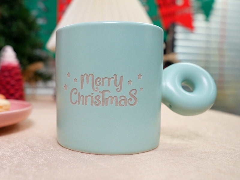 Taza de cerámica de Navidad con láser grabador