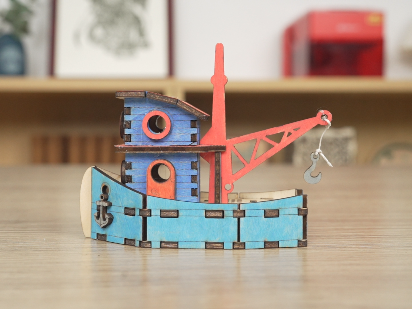 Barcos miniatura cortados con láser