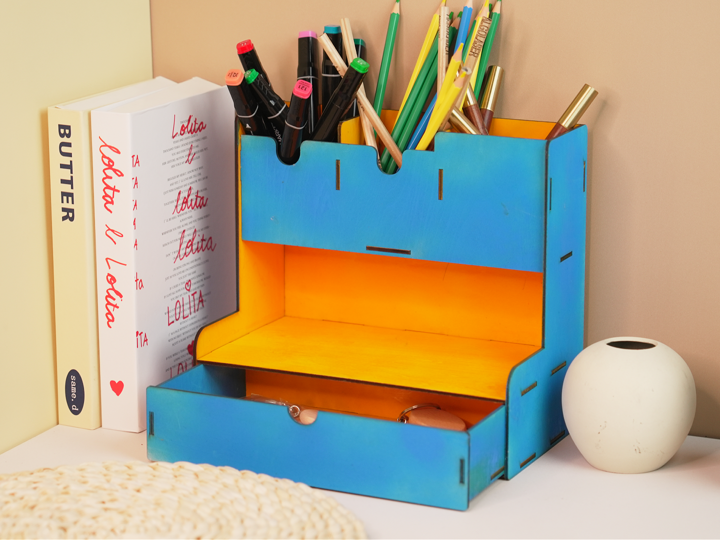 Caja de almacenamiento de madera cortada con láser