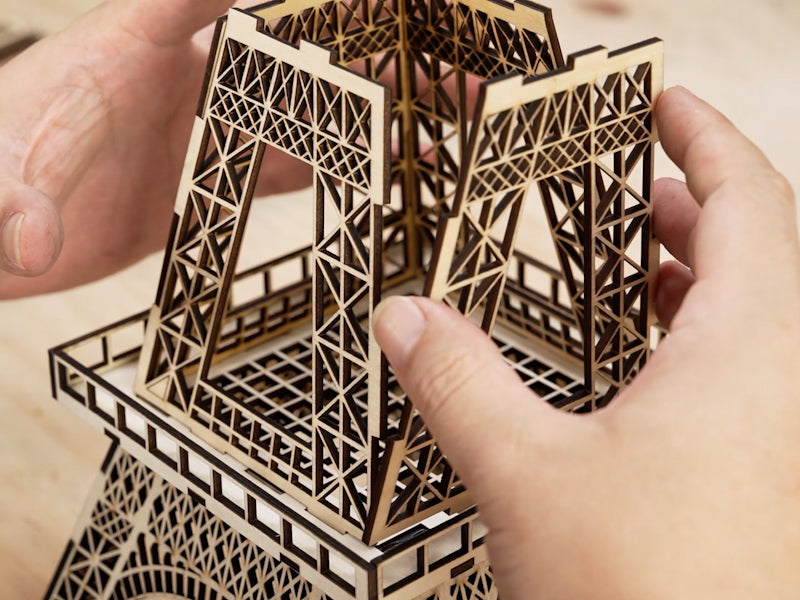 How to Laser Engrave a Wooden Eiffel Tower 006
