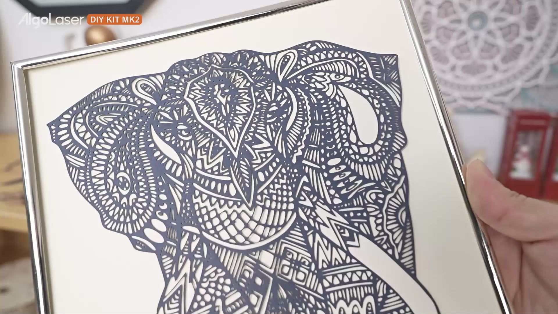 Pintura de papel de elefante cortado con láser